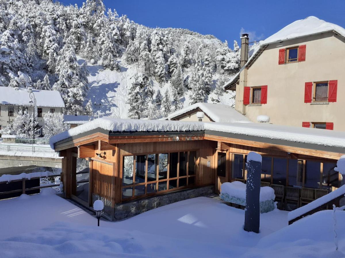 Auberge Du Bachelard Uvernet-Fours Exteriör bild