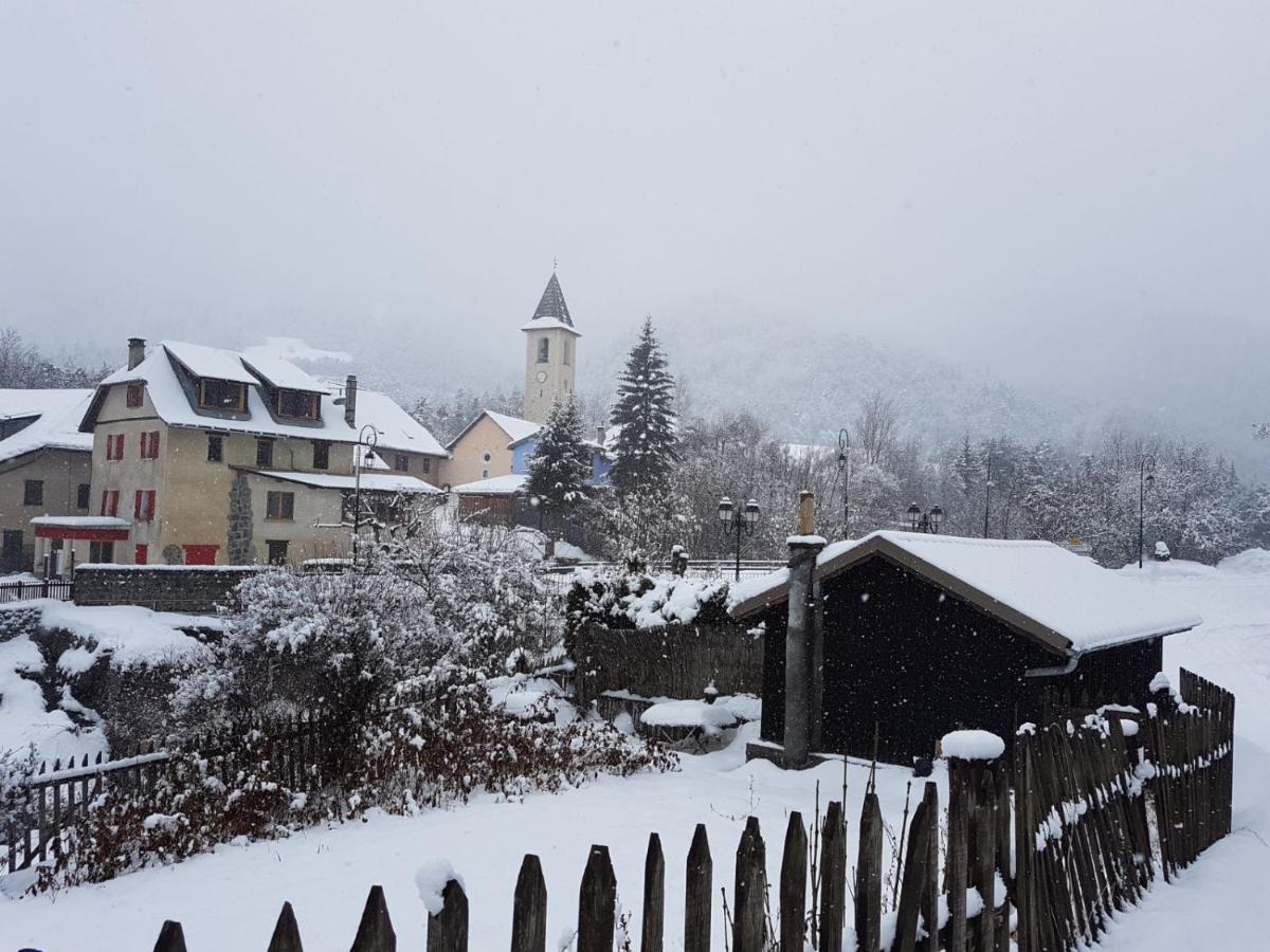 Auberge Du Bachelard Uvernet-Fours Exteriör bild